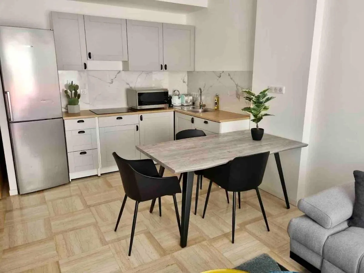 L38 Hobeika Suite Fleur 7Min Walk To Beach,Free Park,Balc&Ac Nizza Frankreich
