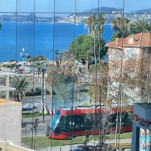 Appartement Sur La Promenade Des Avec Vue Originale A 40 M De La, Nice