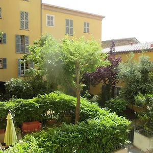 Appartement Vieux Nice, Grand 2 Pièces Sur Jardins, Parking, Calme, Nice