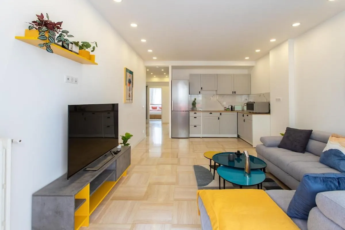 L38 Hobeika Suite Fleur 7Min Walk To Beach,Free Park,Balc&Ac Nice Apartment