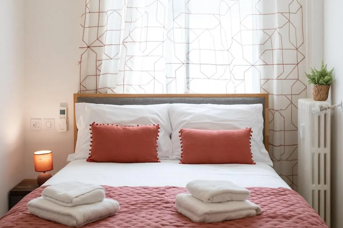 L38 Hobeika Suite Fleur 7Min Walk To Beach,Free Park,Balc&Ac Nice Apartment
